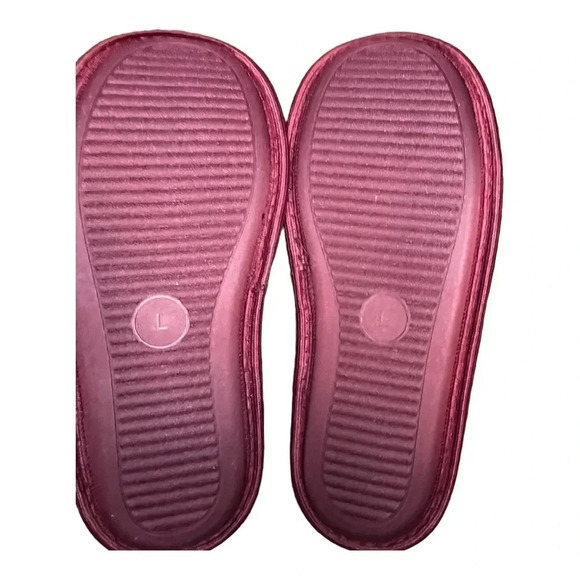 NEW PLUSH SLIPPERS BURGUNDY SLIP-ON WITH PEARL DETAILS SUPER SOFT SIZE LARGE 8/9 - Picture 4 of 7